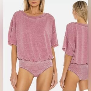 Free People SZ S Cozy Girl Bodysuit T-Shirt Top Burgundy Pink Winding Road